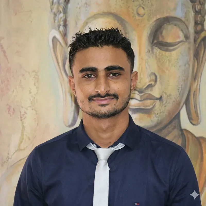 Dr. Rakesh Vora — Founder & Chief Physiotherapist at Wellness Ortho Pain Clinic, Surat. Pioneer of Flexion Distraction Technique in India.
